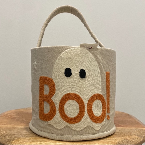 Other - TIK TOK HALLOWEEN RARE NEUTRAL BOO BASKET or TRICK OR TREATING BASKET!